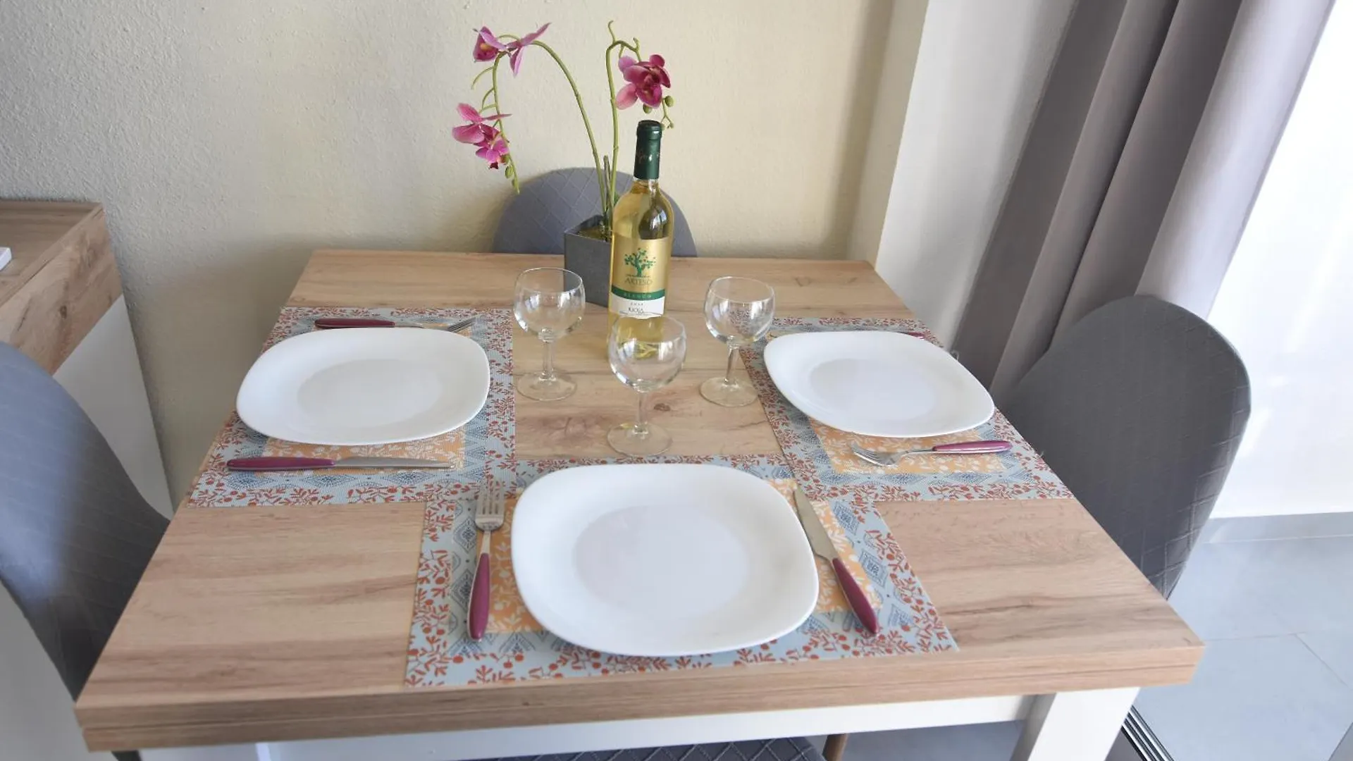 Rnet - 600 Garbi 04-55 Apartment Roses