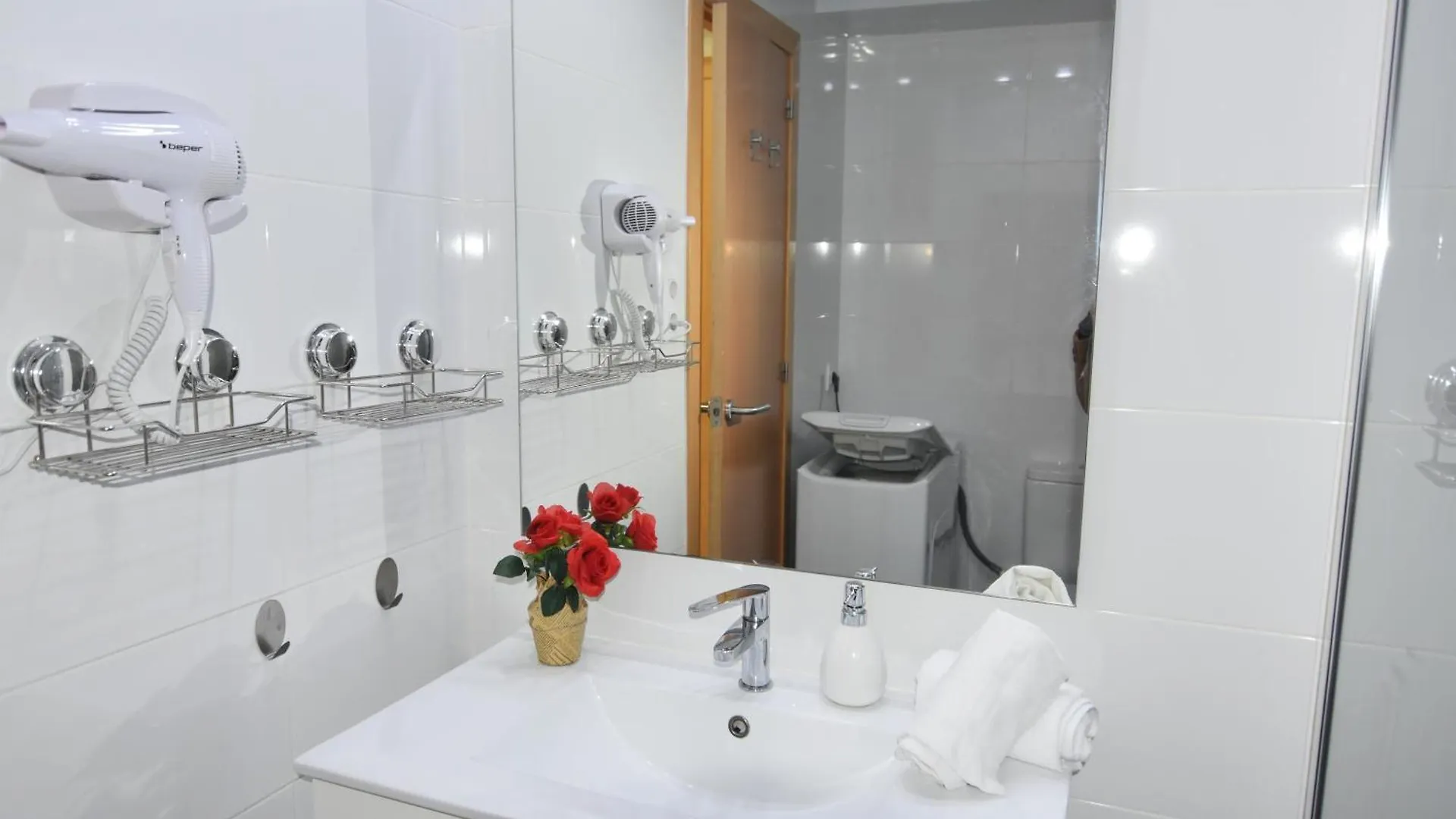 Rnet - 600 Garbi 04-55 Apartment Roses